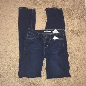Levi’s 714 Straight super dark wash Sz 27 jeans